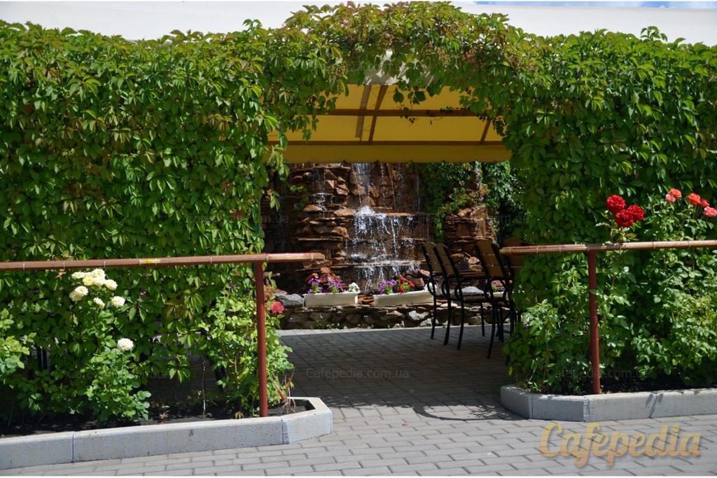 Pan Hotel Sumy Exterior foto